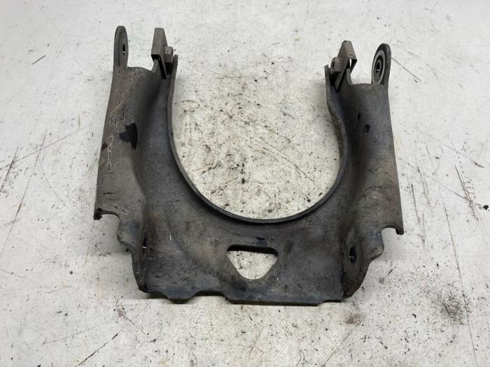 Front lower wishbone, right from a Citroën C5 III Tourer (RW) 2.0 HDiF 16V 2010