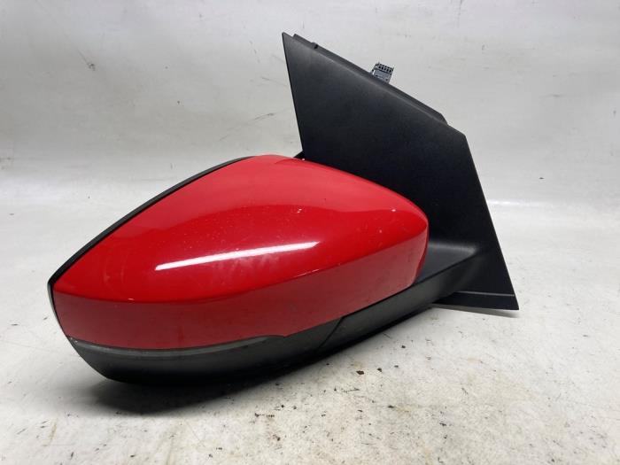 Wing mirror, right from a Volkswagen Polo V (6R) 1.2 12V BlueMotion Technology 2010