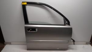 Używane Drzwi prawe przednie wersja 4-drzwiowa Nissan X-Trail (T30) 2.2 dCi 16V 4x4 Cena € 115,50 Procedura marży oferowane przez Reclycar De Boer BV