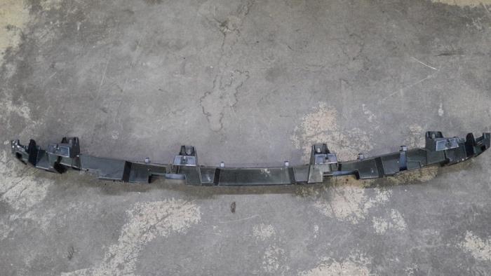 Rear bumper frame from a Renault Express 1.5 dCi 75 2023