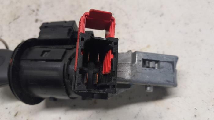 Ignition lock + key from a Renault Kangoo Express (FW) 1.5 dCi 75 FAP 2016