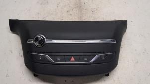 Used Radio control panel Peugeot 308 SW (L4/L9/LC/LJ/LR) 1.2 12V e-THP PureTech 110 Price € 78,75 Margin scheme offered by Reclycar De Boer BV