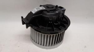 Used Heating and ventilation fan motor Volkswagen Up! (121) 1.0 12V 60 Price € 31,50 Margin scheme offered by Reclycar De Boer BV
