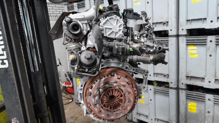 Engine from a Peugeot 308 (L3/L8/LB/LH/LP) 1.6 e-HDi 2014
