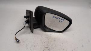 Used Wing mirror, right Renault Express Price € 131,25 Margin scheme offered by Reclycar De Boer BV