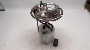 Usados Bomba eléctrica de combustible Hyundai Tucson (NX) 1.6 T-GDI HEV Precio € 131,25 Norma de margen ofrecido por Reclycar De Boer BV