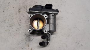 Used Throttle body Dacia Duster (SR) 1.6 16V Price € 141,75 Margin scheme offered by Reclycar De Boer BV