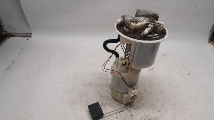 Gebrauchte Kraftstoffpumpe Elektrisch Renault Megane (BA) 1.6 16V Preis € 52,50 Margenregelung angeboten von Reclycar De Boer BV