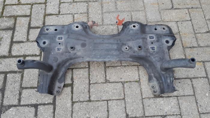 Usados Subchasis Fiat Tipo (356S) 1.4 16V Precio € 157,50 Norma de margen ofrecido por Reclycar De Boer BV
