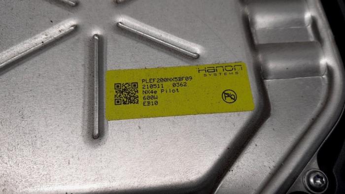 Motor de aleta de refrigeración de un Hyundai Tucson (NX) 1.6 T-GDI HEV 2021