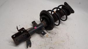 Used Front shock absorber, right Renault Clio IV Estate/Grandtour (7R) 0.9 Energy TCE 90 12V Price € 36,75 Margin scheme offered by Reclycar De Boer BV