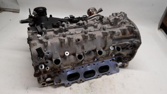 Usagé Culasse Renault Megane IV Estate (RFBK) 1.3 TCE 160 16V Prix € 630,00 Règlement à la marge proposé par Reclycar De Boer BV