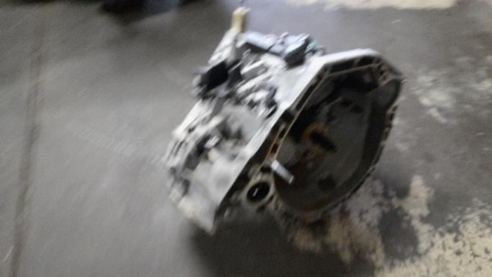 Gearbox from a Renault Express 1.5 dCi 75 2023