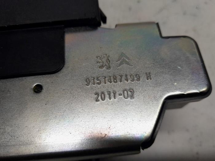Mécanique de verrouillage hayon d'un DS DS 4/DS 4 Crossback (NX) 1.6 BlueHDI 120 2017