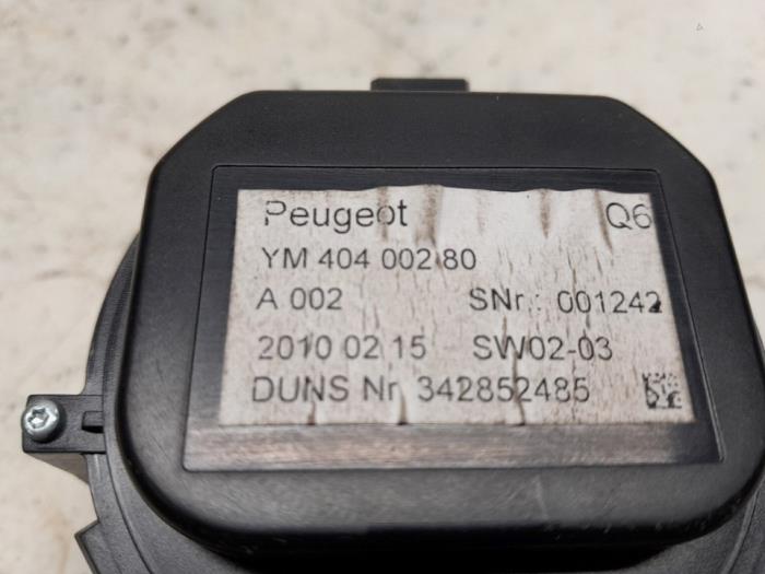 Reloj de un Peugeot RCZ (4J) 1.6 16V THP 2010