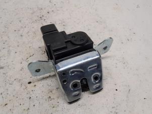 Used Tailgate lock mechanism Hyundai Tucson (NX) 1.6 T-GDI HEV Price € 105,00 Margin scheme offered by Reclycar De Boer BV