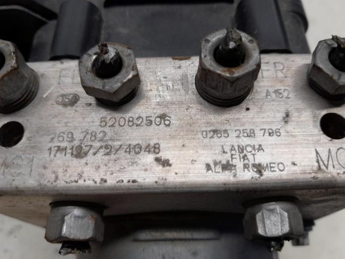 ABS pump from a Fiat Tipo (356S) 1.4 16V 2018