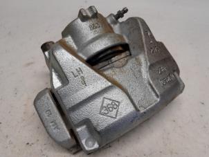 Used Front brake calliper, left Renault Express Price on request offered by Reclycar De Boer BV