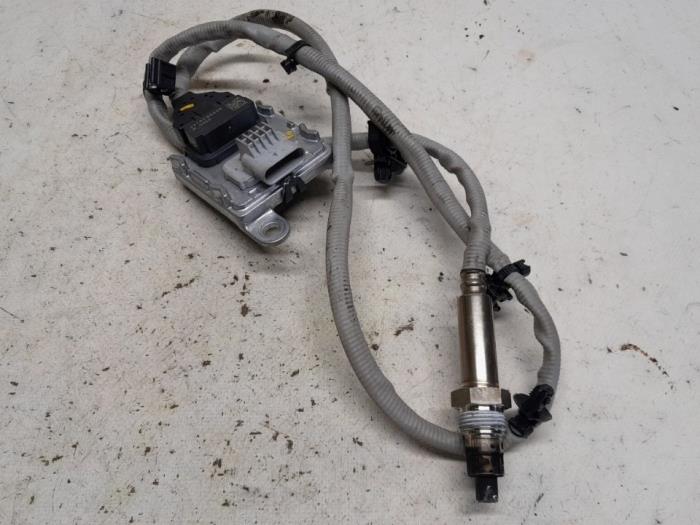 Usados Sensor Nox Renault Express 1.5 dCi 75 Precio € 210,00 Norma de margen ofrecido por Reclycar De Boer BV