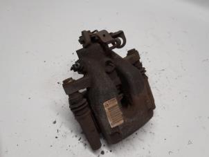 Used Rear brake calliper, left Peugeot 207 CC (WB) 1.6 16V THP Price € 31,50 Margin scheme offered by Reclycar De Boer BV