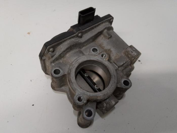 Używane Przepustnica Renault Grand Scénic III (JZ) 1.4 16V TCe 130 Cena € 26,25 Procedura marży oferowane przez Reclycar De Boer BV