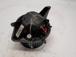 Begagnade Fläktmotor för uppvärmning och ventilation Mini Clubman (R55) 1.6 16V One Pris € 36,75 Marginaltabell erbjuds av Reclycar De Boer BV