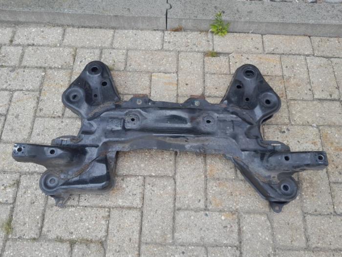 Used Subframe Peugeot 208 I (CA/CC/CK/CL) 1.2 Vti 12V PureTech 82 Price € 52,50 Margin scheme offered by Reclycar De Boer BV