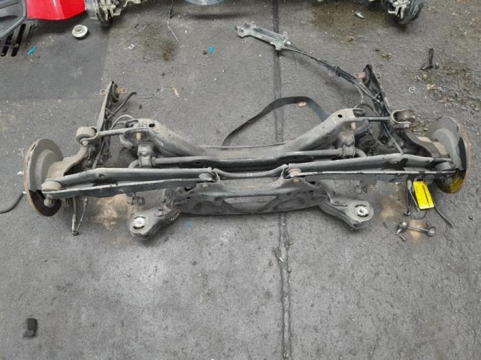 Used Subframe Fiat Freemont 2.0 MultiJet 140 16V Price € 52,50 Margin scheme offered by Reclycar De Boer BV