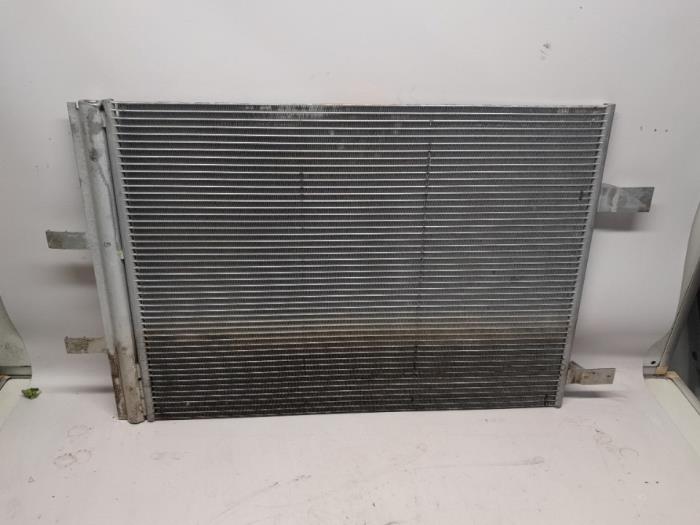 Begagnade AC-radiator Renault Austral 1.2 E-Tech Hybrid 200 Pris € 315,00 Marginaltabell erbjuds av Reclycar De Boer BV