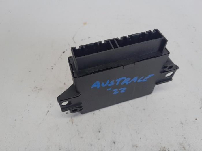 Begagnade PDC-modul Renault Austral 1.2 E-Tech Hybrid 200 Pris € 367,50 Marginaltabell erbjuds av Reclycar De Boer BV