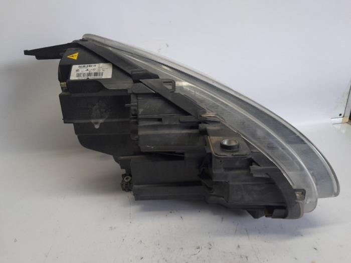Faro izquierda de un Alfa Romeo Giulietta (940) 1.4 TB 16V MultiAir 2016