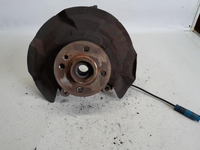 Begagnade Framhjulsnav Mini Mini (R56) 1.4 16V One Pris € 36,75 Marginaltabell erbjuds av Reclycar De Boer BV