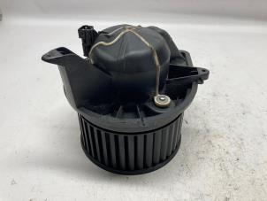 Begagnade Fläktmotor för uppvärmning och ventilation Mini Mini (R56) 1.4 16V One Pris € 52,50 Marginaltabell erbjuds av Reclycar De Boer BV