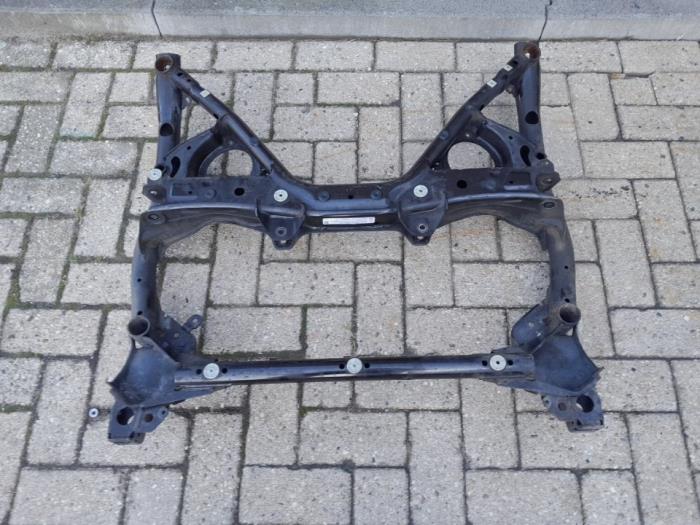Unterrahmen van een BMW 3 serie (F30) 320i 2.0 16V 2012