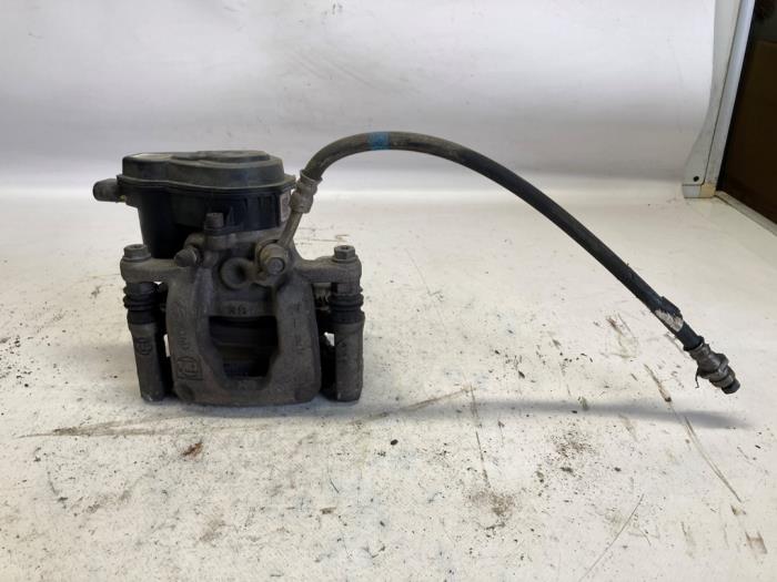 Gebrauchte Bremszange links hinten Hyundai Tucson (NX) 1.6 T-GDI HEV Preis € 131,25 Margenregelung angeboten von Reclycar De Boer BV