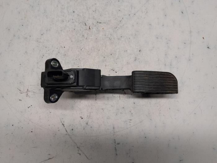 Begagnade Gaspedalsensor Peugeot 108 1.0 12V Pris € 52,50 Marginaltabell erbjuds av Reclycar De Boer BV