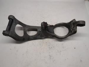 Used Front wishbone, right Citroen C5 III Tourer (RW) 1.6 16V THP 155 Price € 26,25 Margin scheme offered by Reclycar De Boer BV