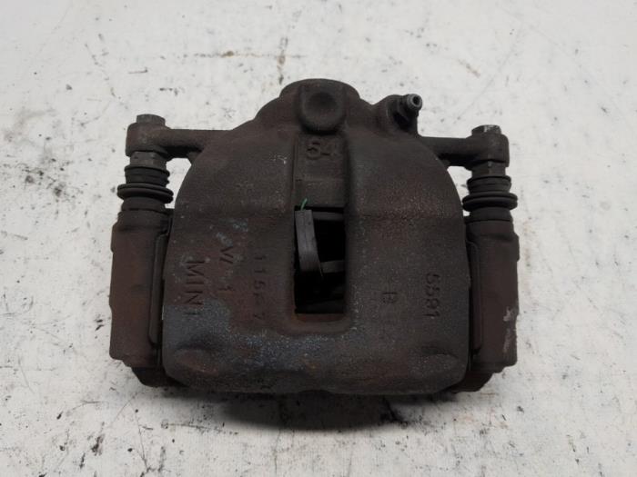 Gebrauchte Bremszange links vorne Mini Mini (R56) 1.6 16V Cooper Preis € 21,00 Margenregelung angeboten von Reclycar De Boer BV