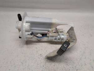 Usagé Pompe d'injection Toyota Yaris III (P13) 1.0 12V VVT-i Prix € 52,50 Règlement à la marge proposé par Reclycar De Boer BV