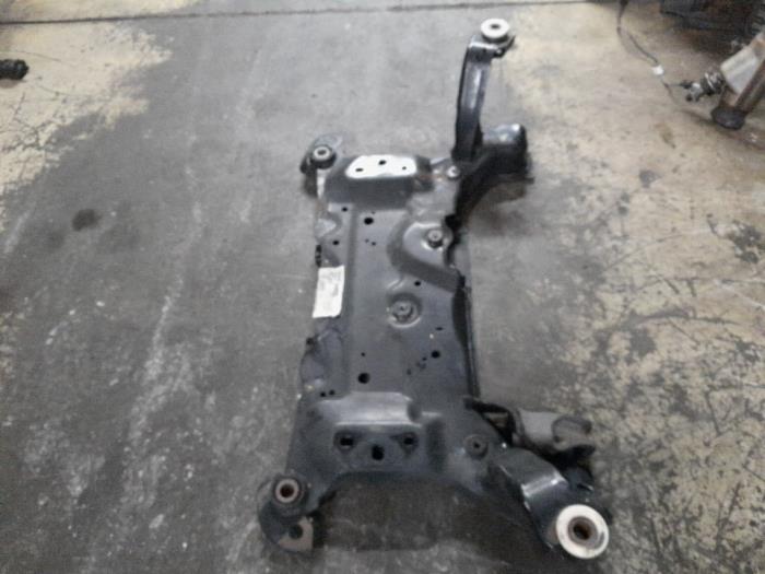 Subframe Volvo V40 2.0 D2 16V - 31360257 D4204T8