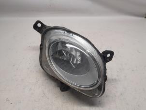 Usados Faro derecha Fiat 500L (199) 1.4 16V Precio € 78,75 Norma de margen ofrecido por Reclycar De Boer BV