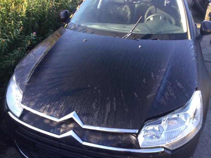 Używane Maska Citroen C5 III Berline (RD) 1.6 16V THP 155 Cena € 210,00 Procedura marży oferowane przez Reclycar De Boer BV