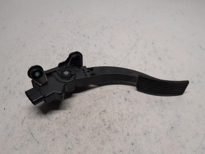 Begagnade Gaspedalsensor Peugeot 4007 (VU/VV) 2.2 HDiF 16V Pris € 52,50 Marginaltabell erbjuds av Reclycar De Boer BV