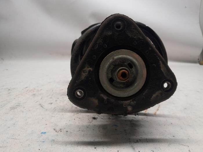 Fronts shock absorber, left Volvo V40 2.0 D2 16V - 31406830