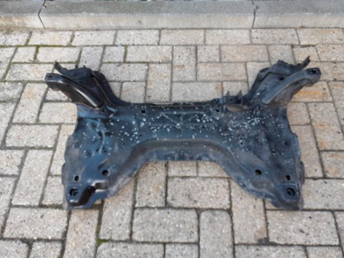 Used Subframe Peugeot 5008 I (0A/0E) 1.6 VTI 16V Price € 52,50 Margin scheme offered by Reclycar De Boer BV