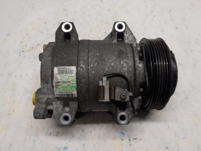 Air conditioning pump Volvo V70 2.4 20V 170 - 36001066 B5244S VALEO
