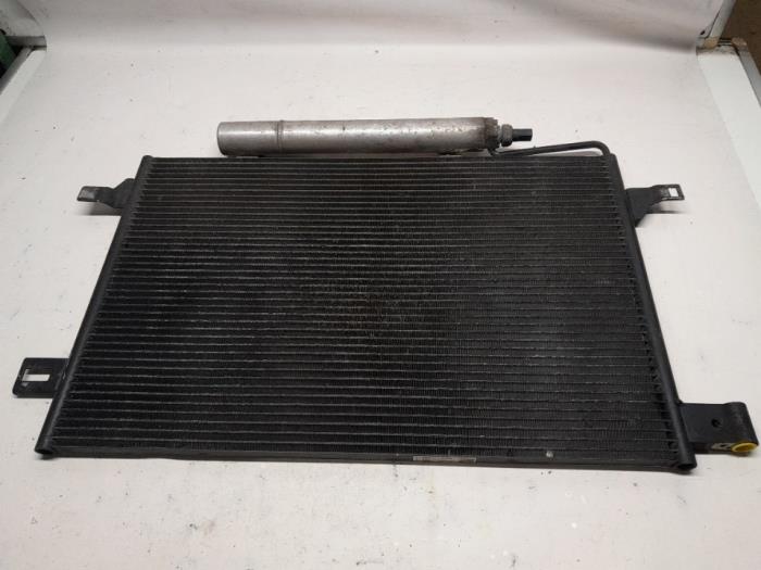 Usagé Radiateur clim Mercedes B (W245) 1.7 B-170 16V Prix € 26,25 Règlement à la marge proposé par Reclycar De Boer BV