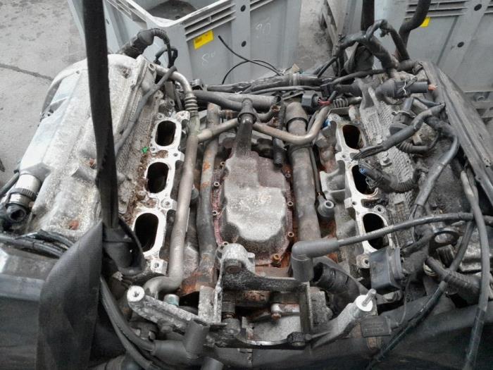 Engine from a Audi A4 (B6) 2.4 V6 30V 2003