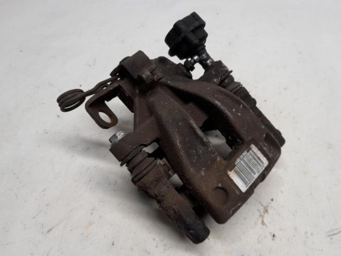 Gebrauchte Bremszange rechts hinten Peugeot 207/207+ (WA/WC/WM) 1.6 16V VTi Preis € 36,75 Margenregelung angeboten von Reclycar De Boer BV
