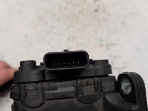 Gaspedalposition Sensor van een Renault Twingo II (CN) 1.2 16V 2011